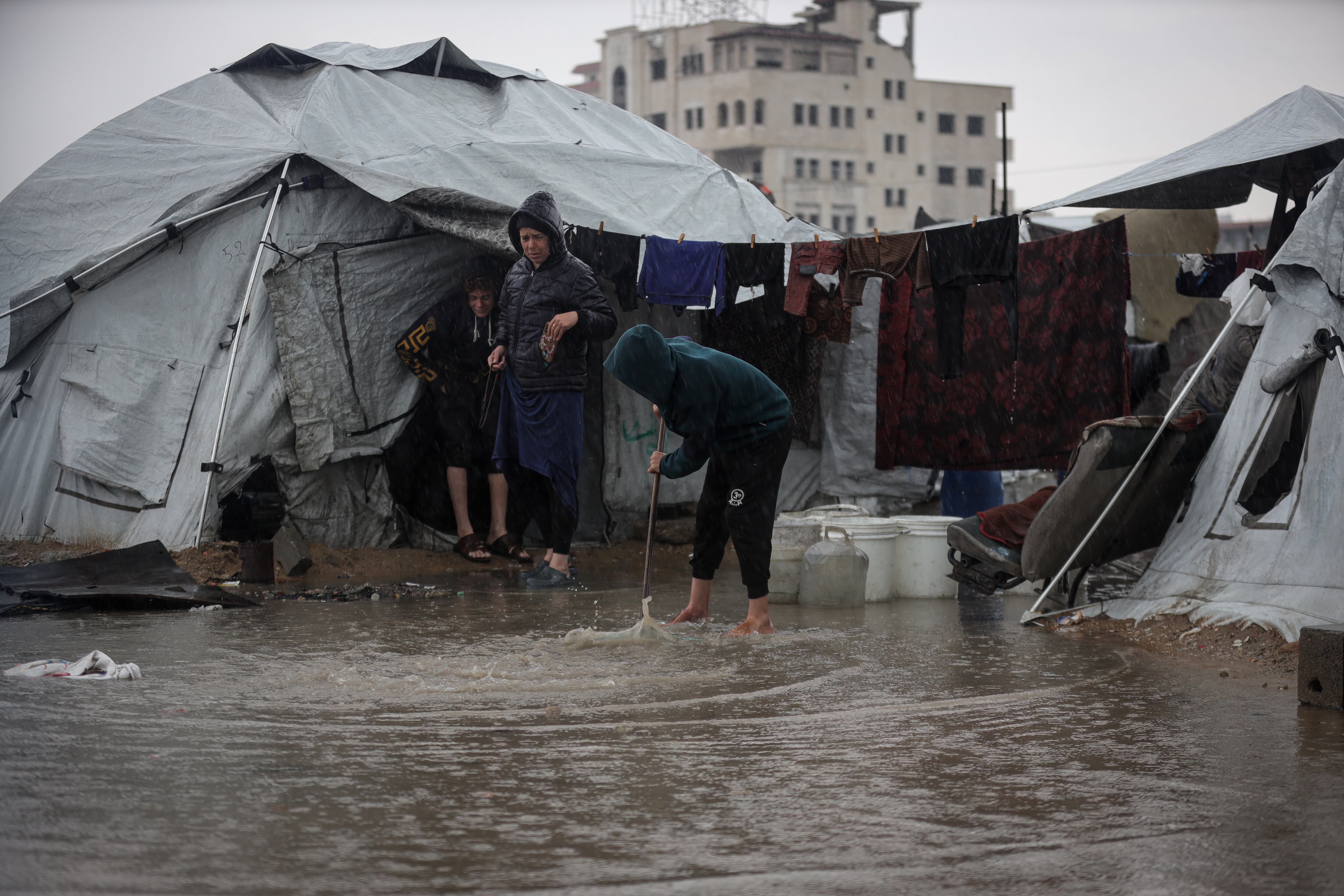 Lluvias en la Franja de Gaza. Foto: Abdalhkem Abu Riash/Anadolu via Getty Images