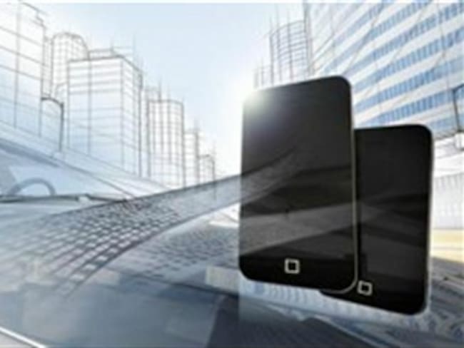 La app de Bosch convierte el teléfono celular en un asistente de estacionamiento. Foto: BBC.