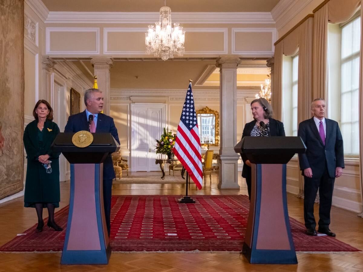 Alerta de EE.UU. por posible amenaza cibernética en medio de las elecciones en Colombia