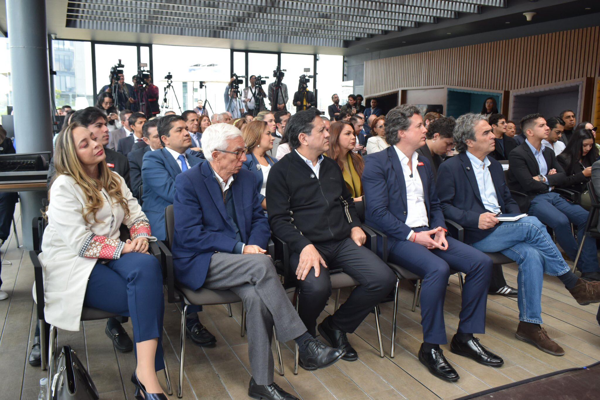Ana Paola Agudelo, Jorge Robledo, Juan Manuel Galán y Sergio Fajardo. Foto: Suministrada