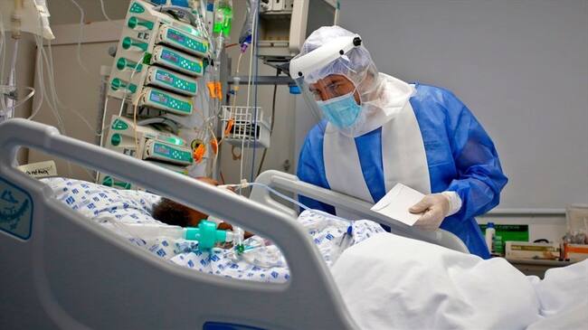 Colombia alcanzó las 121.484 muertes por COVID-19. Foto: Getty Images