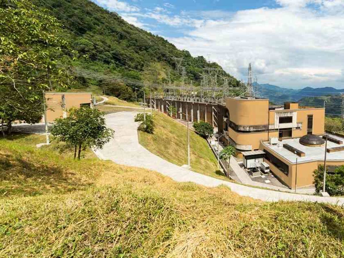 Manifestaciones ponen en riesgo funcionamiento de la Hidroeléctrica El Guavio