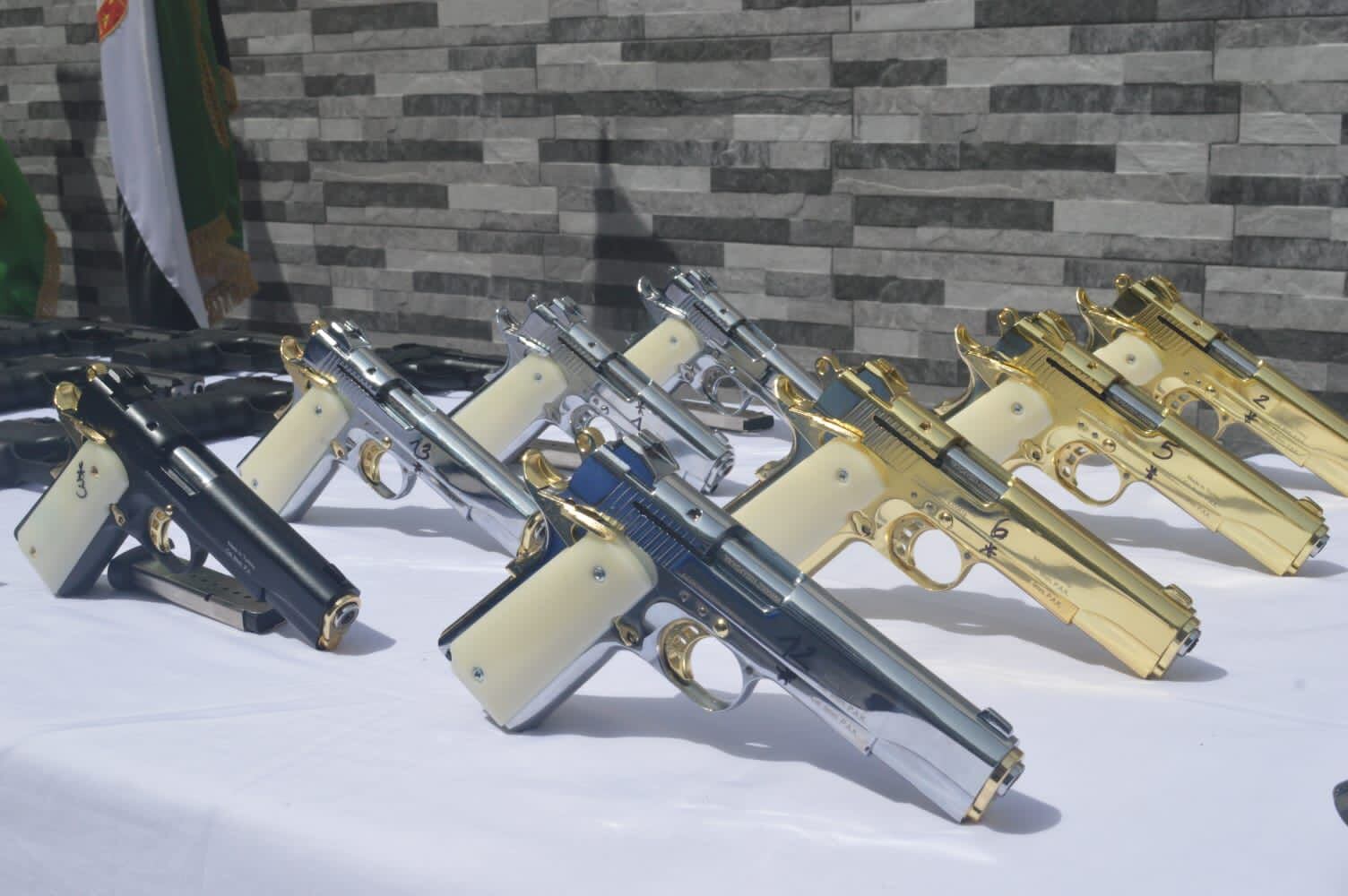 Parte del armamento incautado | Foto: Suministrada