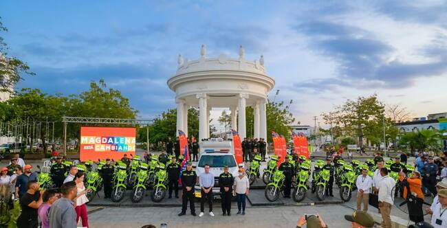 Entrega de los vehículos a la policía/ Gobernación del Magdalena