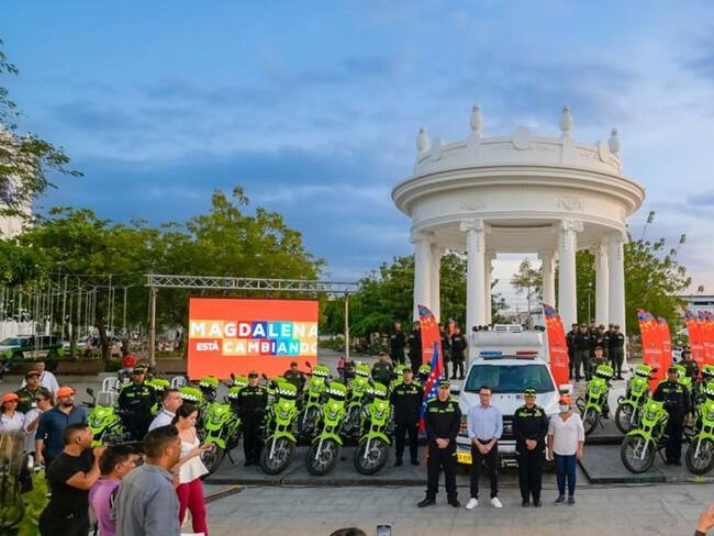 Entrega de los vehículos a la policía/ Gobernación del Magdalena