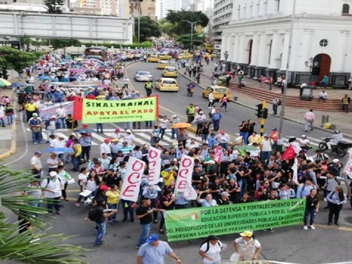 Prepare sus recorridos, hay marcha de docentes en Santander