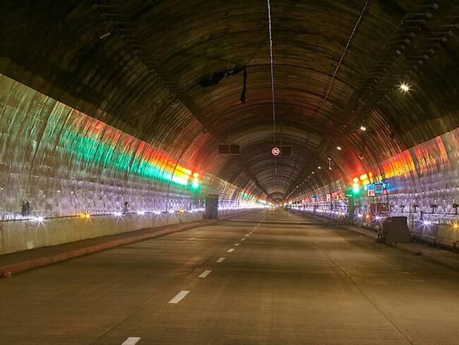 El cierre se da por el cambio de sentido que tendrá la vía con la puesta en funcionamiento del Túnel de La Línea. Foto: Colprensa