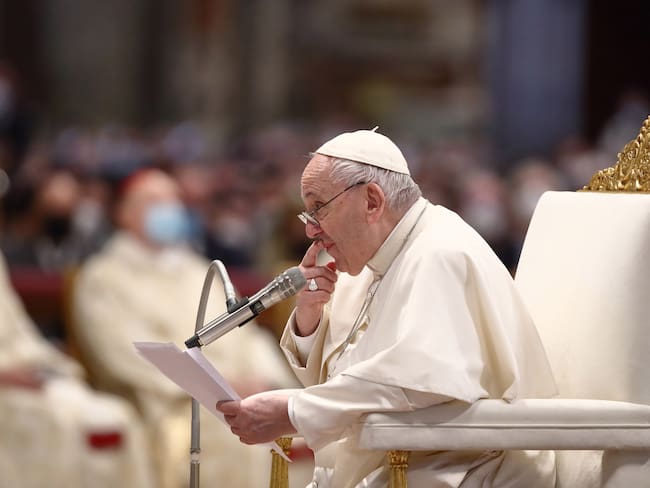 El papa pide que se trate mejor a las suegras, pero que ellas no critiquen