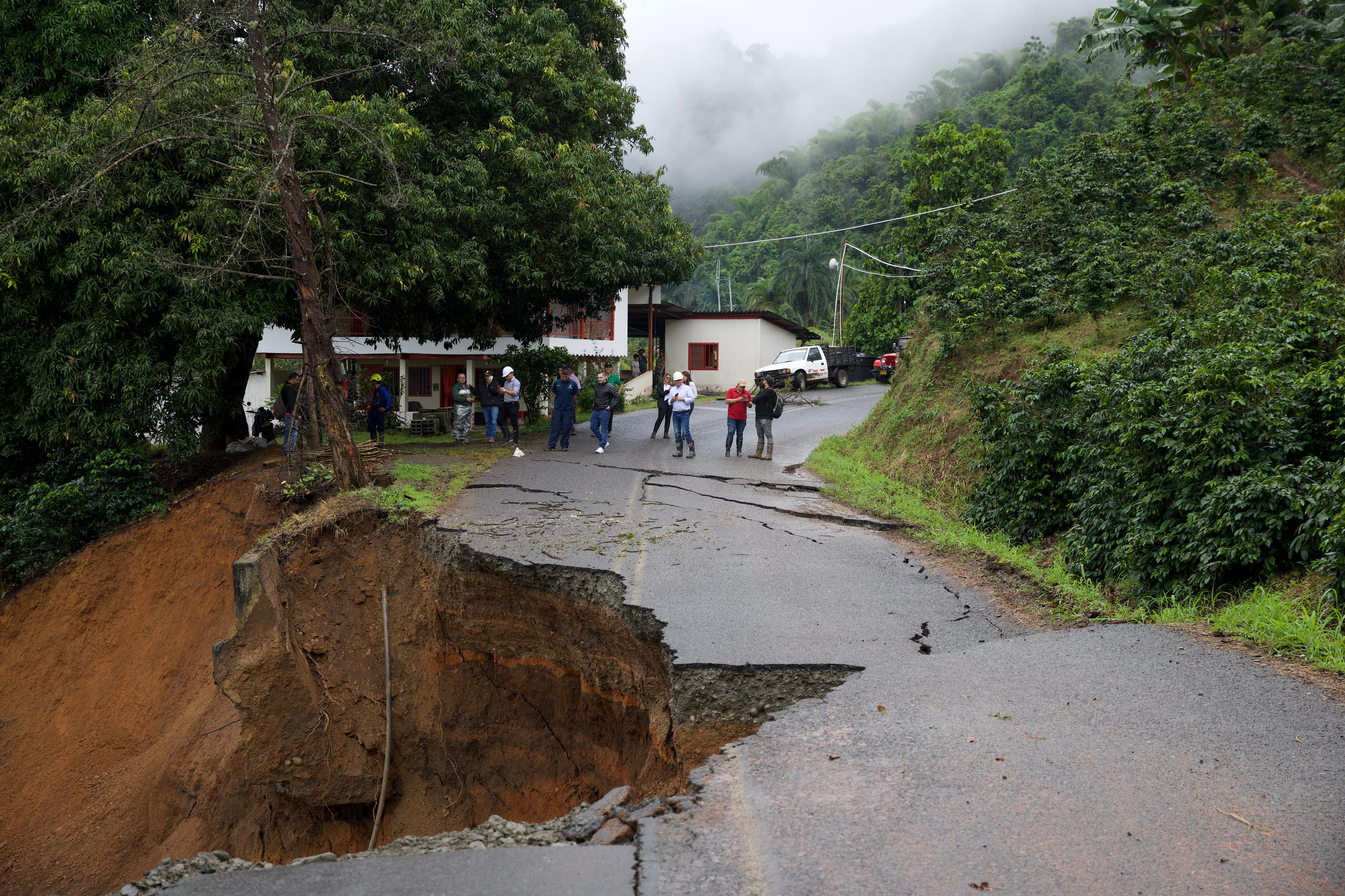 Vía Cachipay - Balboa (foto: Gobernación de Risaralda)