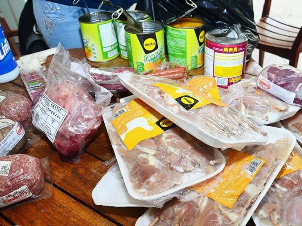 Sellan supermercado en Santa Marta por venta de productos vencidos