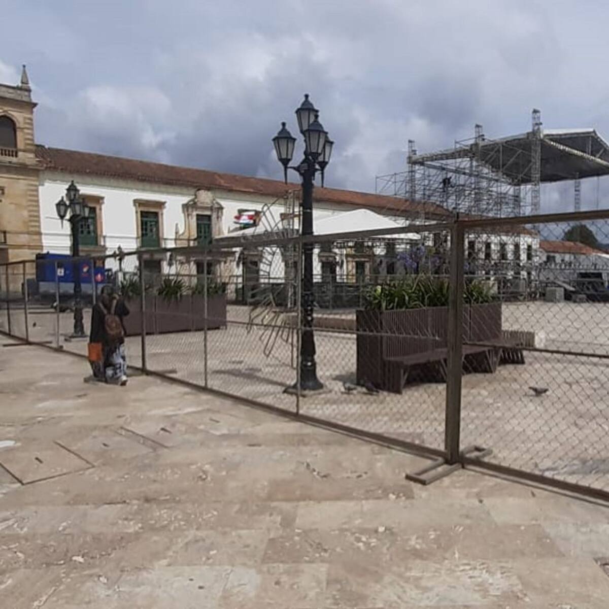 Polémica por encerramiento de la Plaza de Bolívar para el Aguinaldo Boyacense