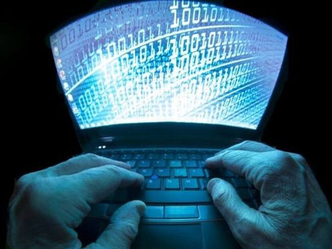 Hay ciertas medidas que podemos poner en práctica para prevenir que nos ataquen los ciberdelincuentes.. Foto: BBC Mundo