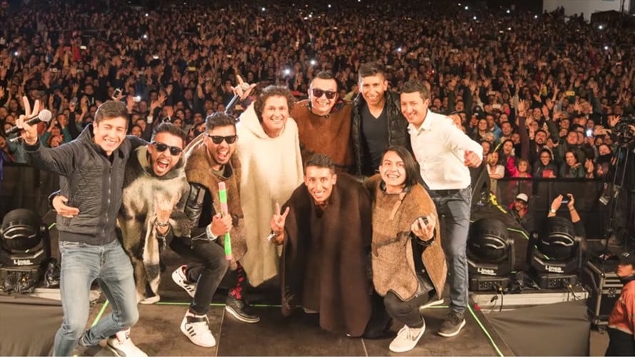 En el video, el cantante samario se encuentra con los ciclistas Egan Bernal y Nairo Quintana . Foto: Facebook/ Carlos Vives.