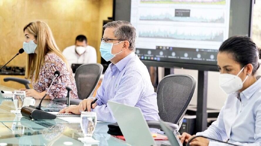 El gobernador (e) de Antioquia, Luis Fernando Suárez, anunció nuevas medidas restrictivas para los próximos días en el departamento . Foto: Twitter: @LuisFSuarezV