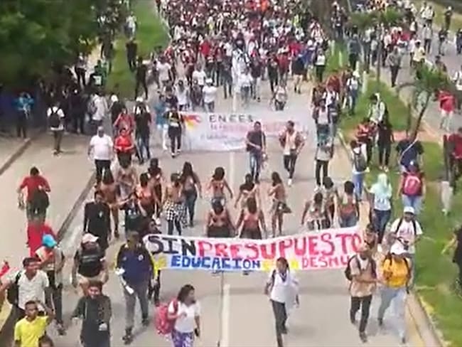 Barranquilla marchó para exigir recursos en educación pública. Foto: La Wcon Julio Sánchez Cristo