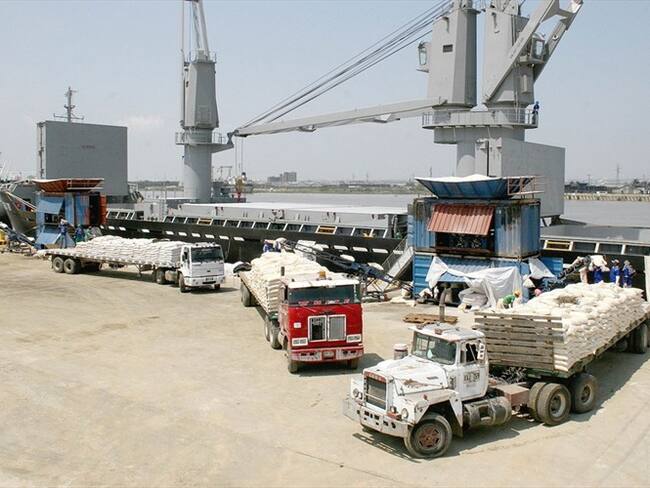 Crisis del Puerto de Barranquilla se debe a Cormagdalena: César Lorduy