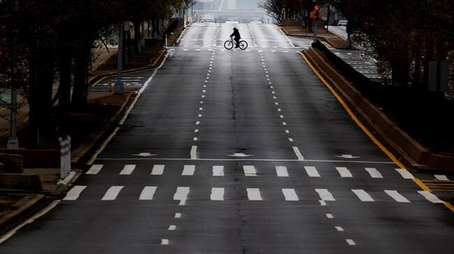 Gobernador de NY evalúa reactivación de eventos deportivos pero sin público. Foto: Agencia EFE