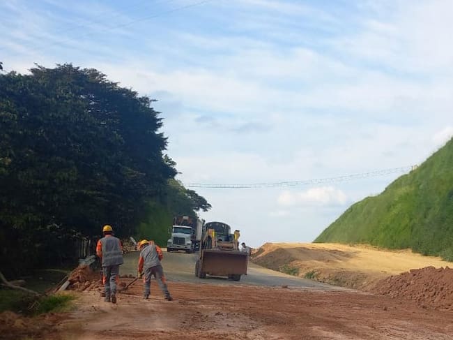 La vía Panamericana se encuentra habilitada en los dos carriles en el sector de La María Piendamó. Crédito: Nuevo Cauca.