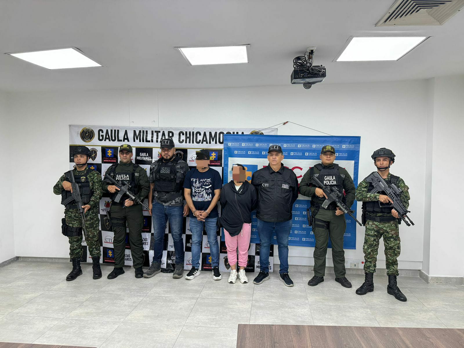 Capturan a integrantes del ELN en Bucaramanga: Eran de inteligencia en este grupo delincuencial. Foto: Ejército Nacional. 