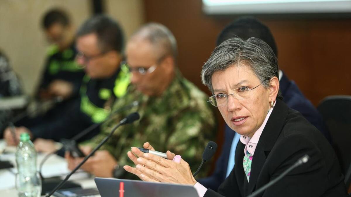 “Ni hay ni habrá nunca un golpe de estado”: el llamado de Claudia López a los candidatos
