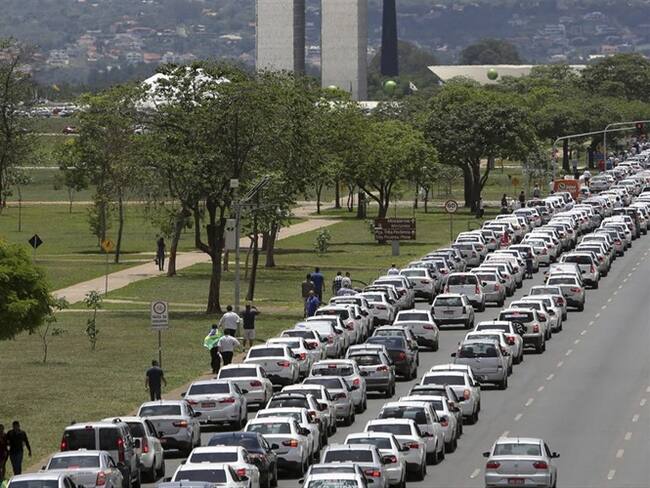 Funcionarios del aeropuerto dijeron que los pasajeros pagarán un cargo adicional de 3,85 dólares por viaje desde el aeropuerto.. Foto: Associated Press - AP