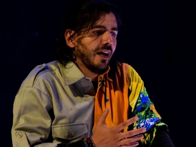Jimmy Vásquez en su obra de teatro &quot;Autosuperashow&quot;. Foto: Colprensa/Cortesía de Casa E