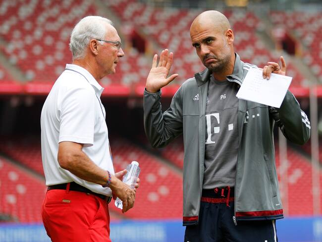 Franz Beckenbauer (izquierda) y Pep Guardiola (derecha). Foto: EFE.