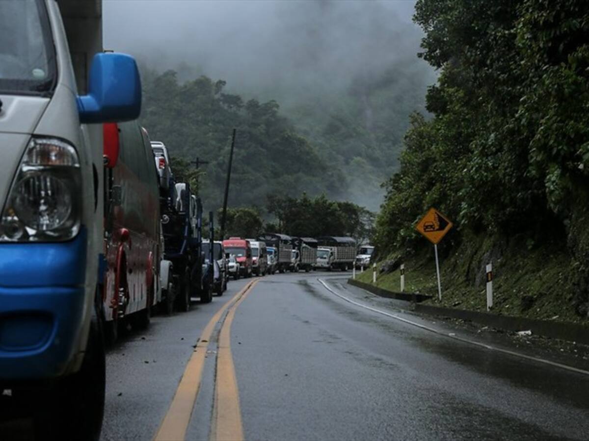 Habilitan a un carril vía Boyacá–Casanare, afectada por derrumbes ocasionados por lluvias
