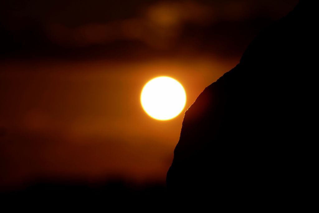 Referencia eclipse solar. (Foto: credit should read Yulii Zozulia / Ukrinform/Future Publishing via Getty Images)