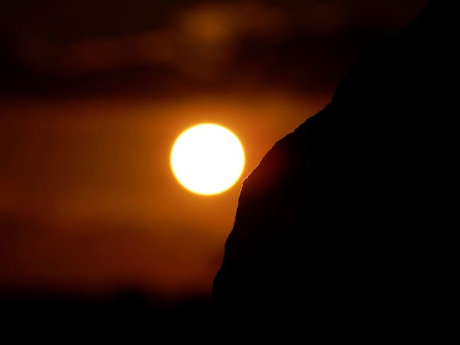 Referencia eclipse solar. (Foto: credit should read Yulii Zozulia / Ukrinform/Future Publishing via Getty Images)