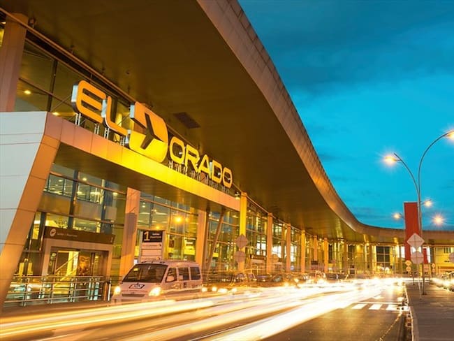 El sistema instrumental ILS categoría III del aeropuerto El Dorado permitirá que las aeronaves que tengan incorporada ésta tecnología puedan aterrizar en condiciones de baja visibilidad. Foto: Colprensa