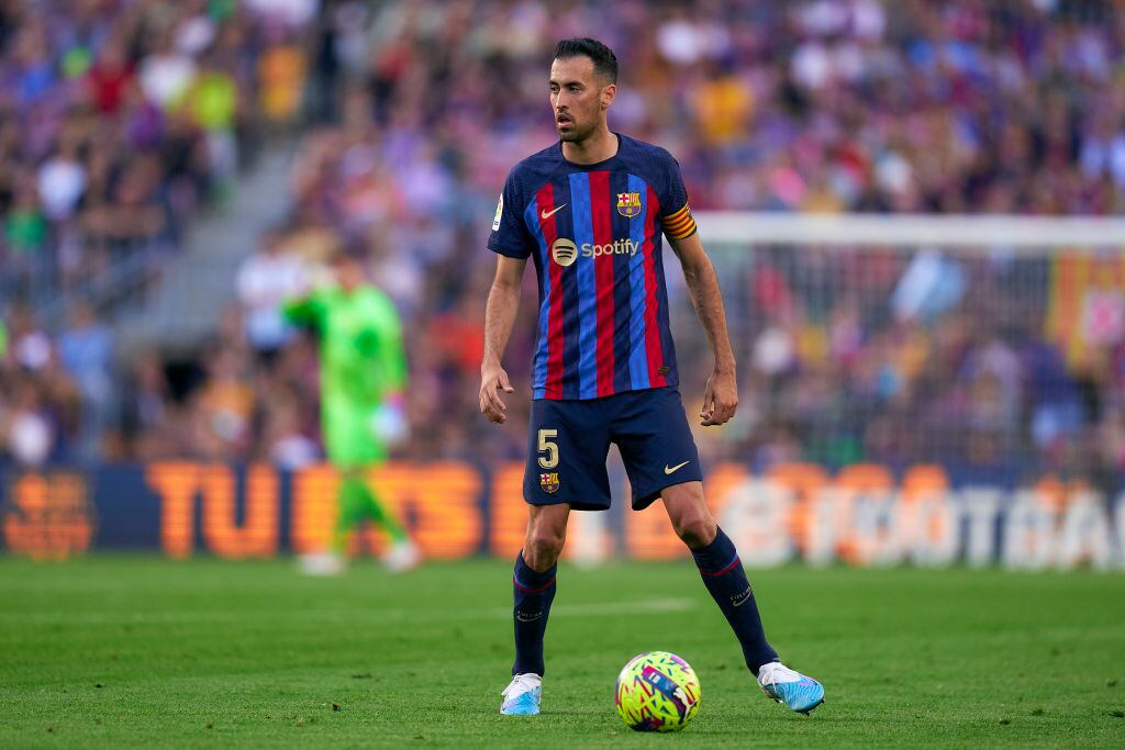 BARCELONA, SPAIN - MAY 02: Sergio Busquets of FC Barcelona with the ball during the LaLiga Santander match between FC Barcelona and CA Osasuna at Spotify Camp Nou on May 02, 2023 in Barcelona, Spain. (Photo by Pedro Salado/Quality Sport Images/Getty Images)