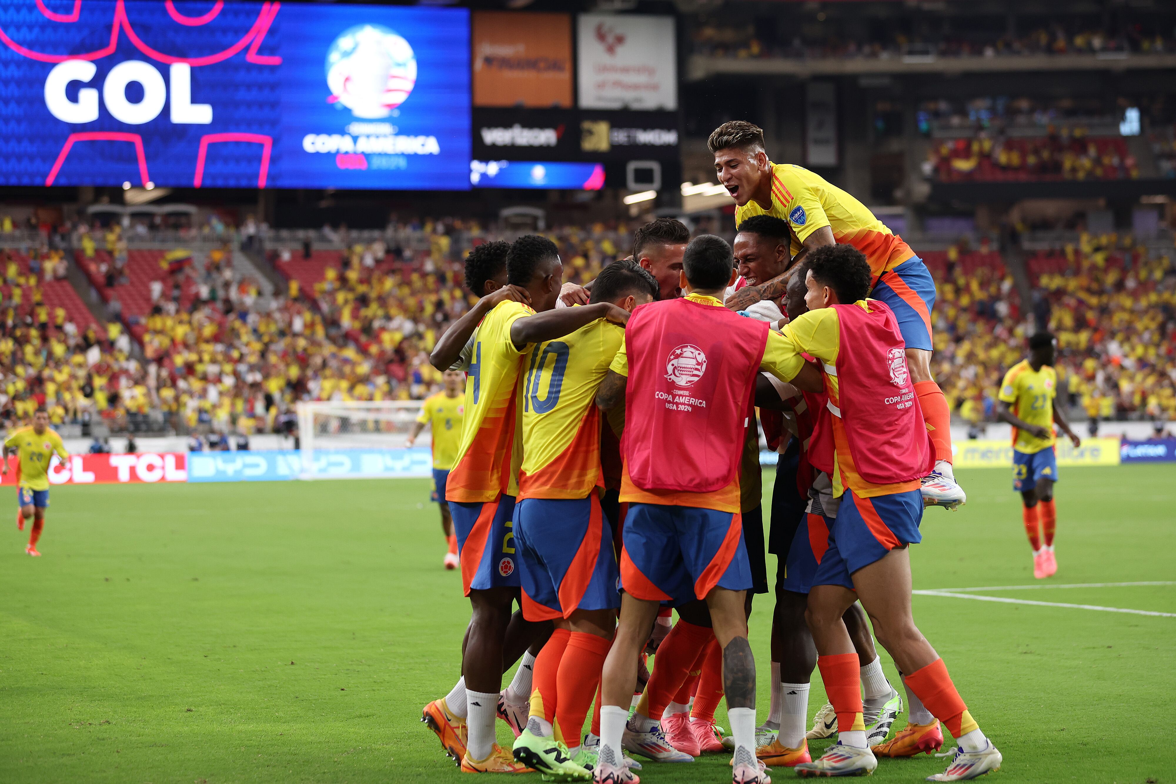 Los jugadores de la Selección Colombia festejan uno de los cinco goles ante Panamá. (Photo by Ezra Shaw/Getty Images)