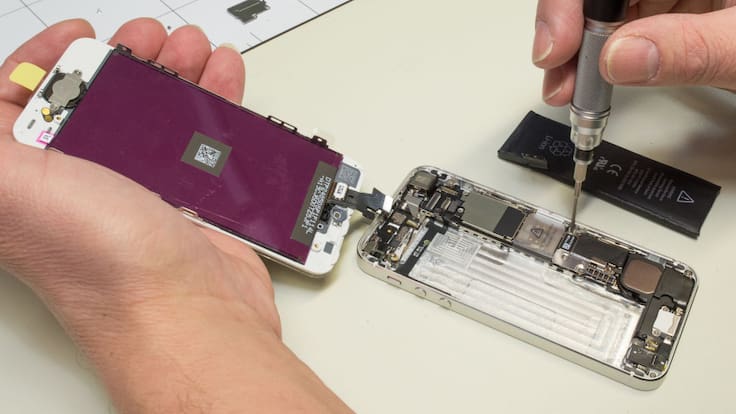 Se requiere protección legal para el mercado de reparación de dispositivos Apple: Ifixit