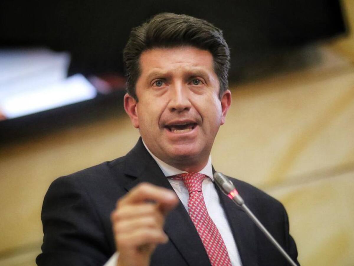 En el Centro Democrático impulsan a Diego Molano como candidato a Alcaldía de Bogotá