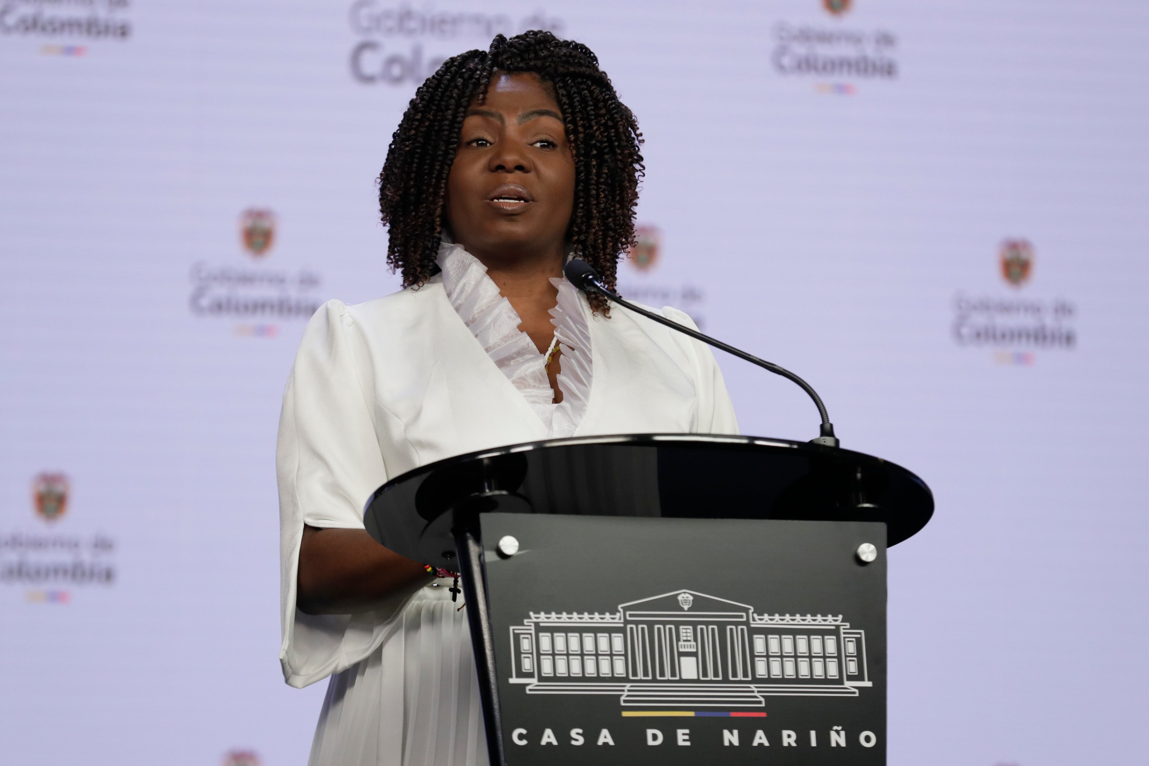 La vicepresidente Francia Márquez aseguró que hay racismo en el Gobierno. EFE/ Carlos Ortega