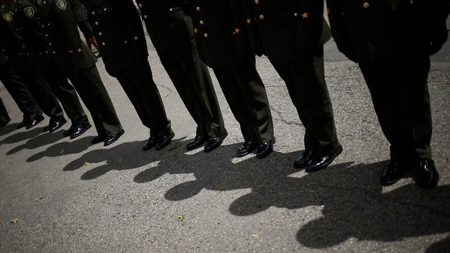 Los dos hombres iban en un vehículo oficial pero se encontraban por fuera del servicio. Foto: Getty Images