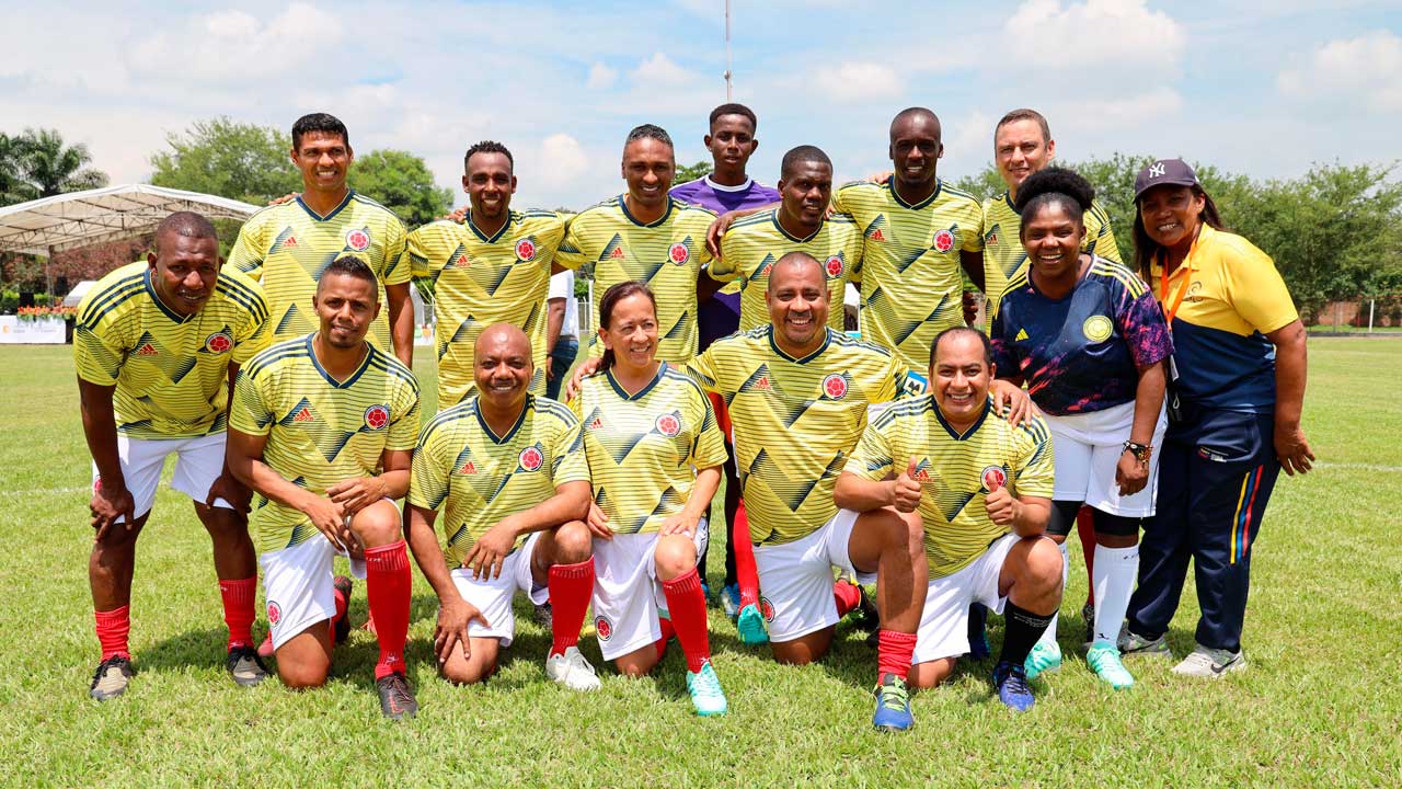Francia Márquez en Torneo ‘Rodamos el Balón por la Paz’ en el norte del Cauca. Crédito: Vicepresidencia de Colobia.
