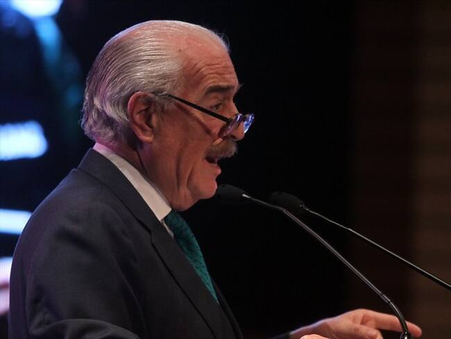 El expresidente Andrés Pastrana ha trabajado en una propuesta de crear una comisión de alto nivel que le plantee propuestas al Gobierno para reactivar la economía e impulsar el aparato productivo. Foto: Colprensa