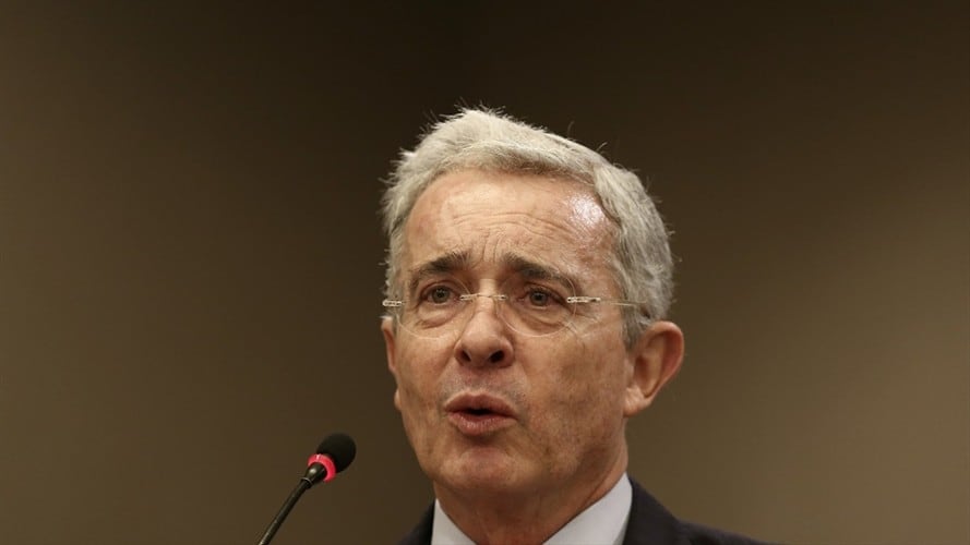 La W hace un recorrido por los diarios más influyente de Sudamérica para saber cómo titularon el llamado a indagatoria del expresidente colombiano.. Foto: Colprensa