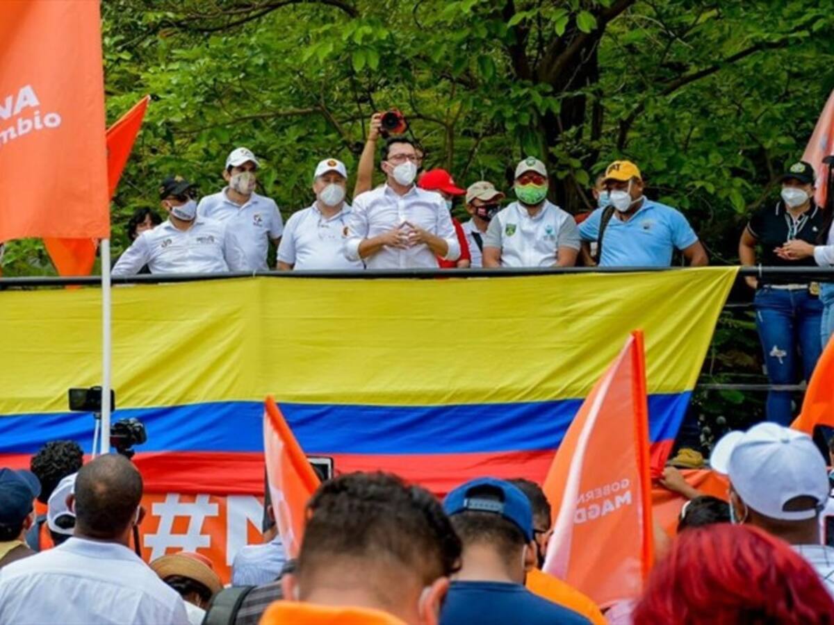 Procuraduría abre indagación contra gobernador Caicedo por participar en marcha