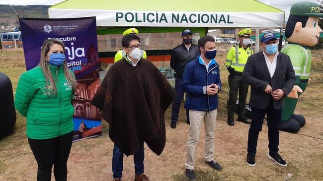 Para el transporte aéreo se tienen habilitadas 88 rutas domésticas, que conectan a gran parte del territorio nacional a través de 42 aeropuertos del país.. Foto: La W