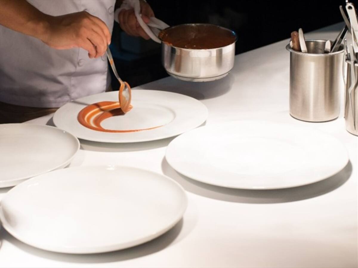 En Medellín arranca piloto para reapertura de restaurantes