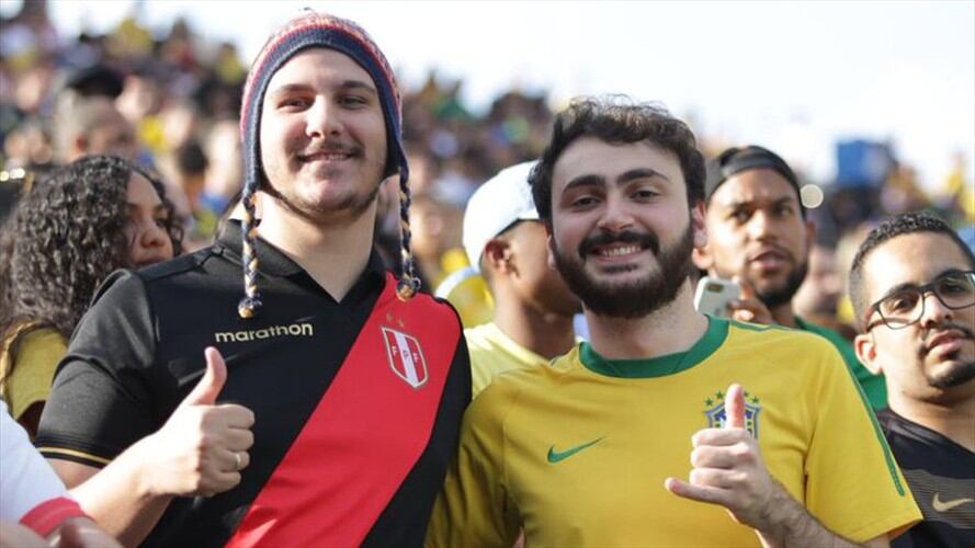 Hinchas de las dos selecciones finalistas de la Copa América 2019. Foto: @SelecciónPeru/ Twitter