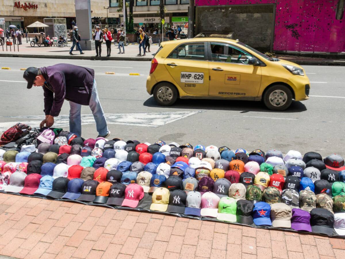 Vendedores informales en Bogotá podrían pagar por uso de espacio público