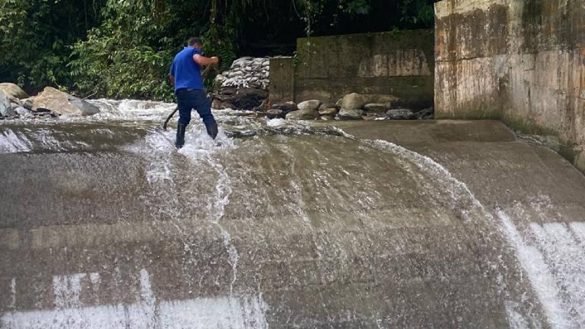 El millonario e inservible acueducto que gestionó Mario Castaño en Risaralda
