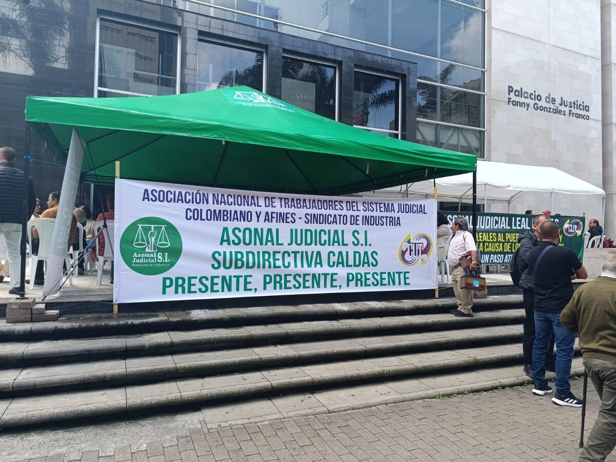 Los empleados judiciales en Caldas paran actividades por los incumplimientos en acuerdos laborales