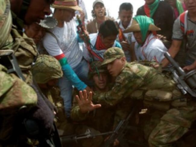 Cauca: Presidente Santos rechazó actitud de indígenas que expulsaron a militares de su territorio