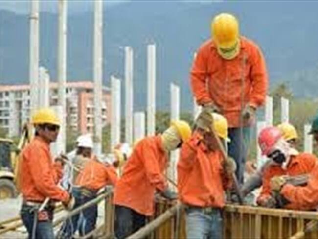 En total 500 personas ha reanudado sus labores en la construcción de vivienda. Foto: Camacol