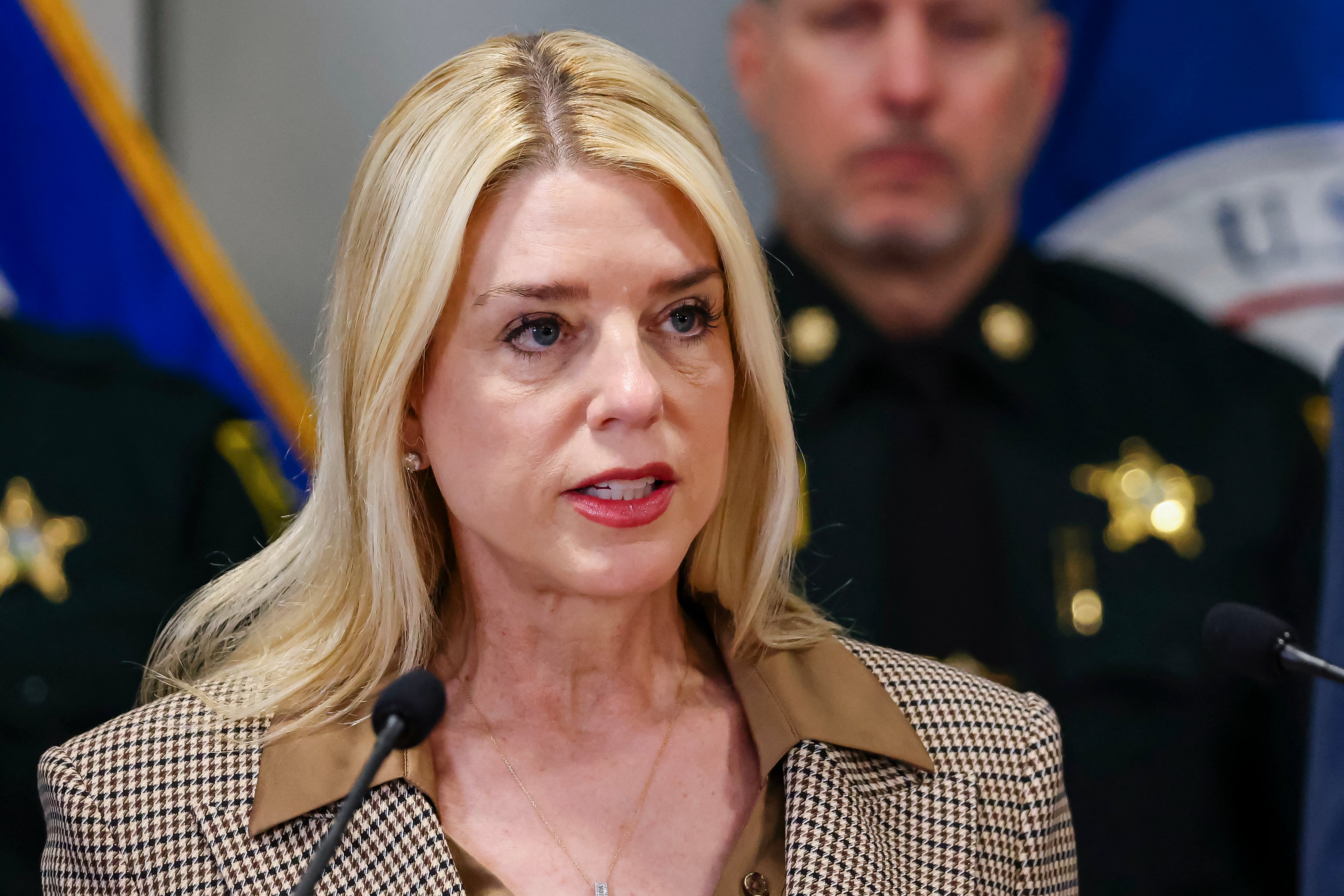 La fiscal general de EE.UU., Pam Bondi, en abril de 2025. FOTO: EVA MARIE UZCATEGUI/AFP vía Getty Images